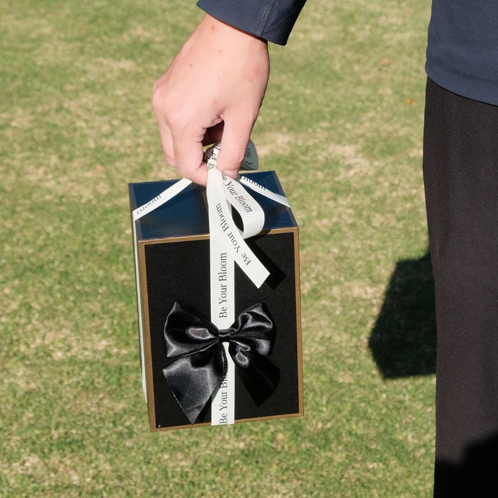 Everlasting Flower Bear Gift Box for Proposal- Black
