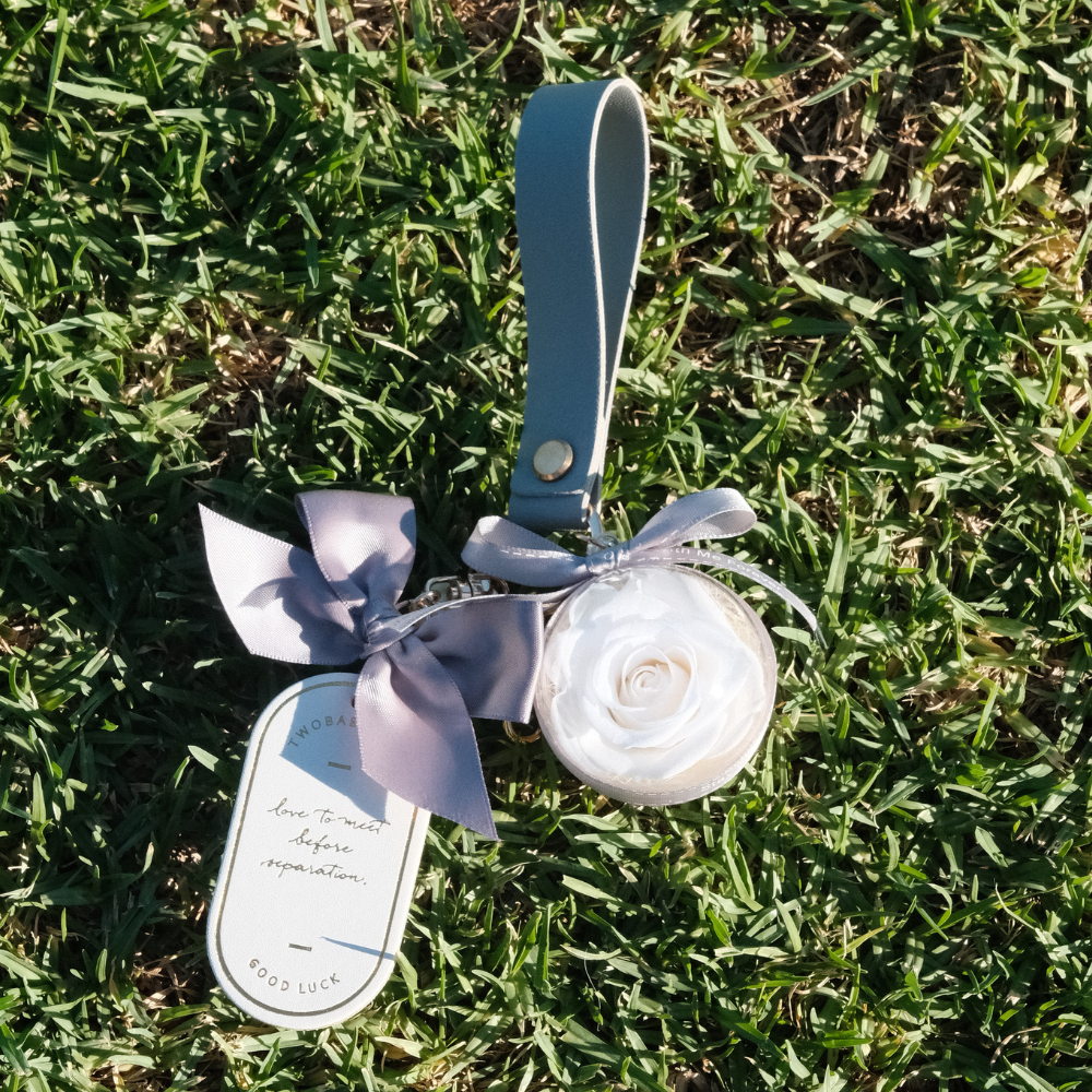 Everlasting Rose Keychain - White