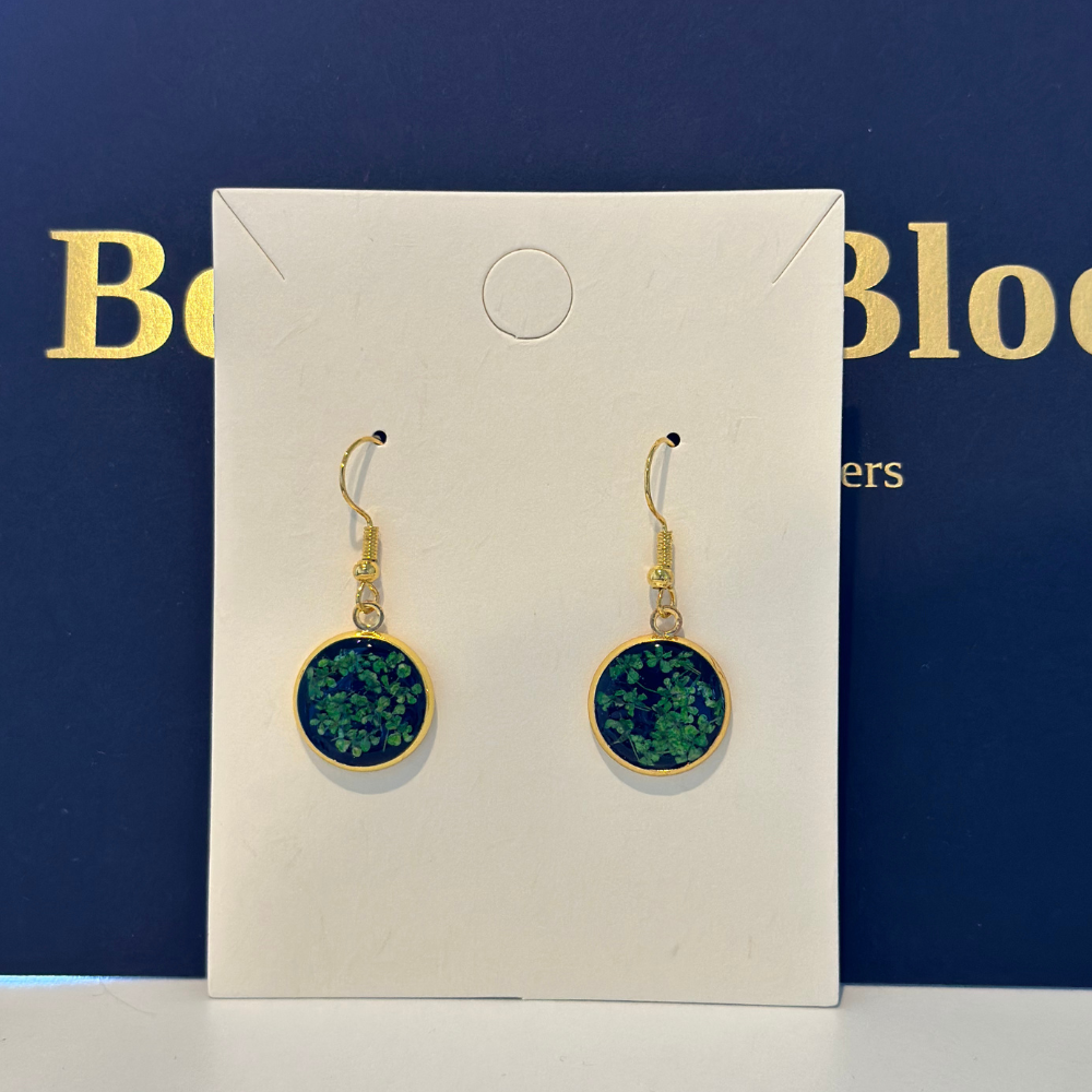 Handmade Resin Dried Flower Earrings with Leaves