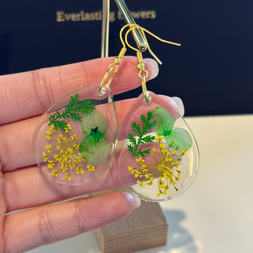 Handmade Resin Dried Flower Earrings - Teardrop Shape
