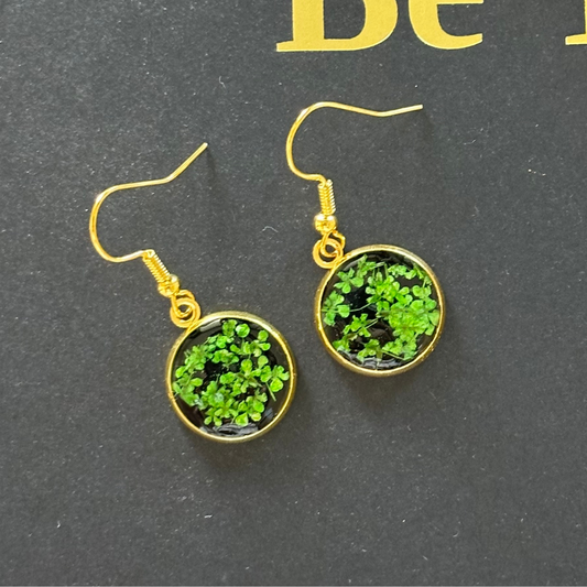 Handmade Resin Dried Flower Earrings with Leaves