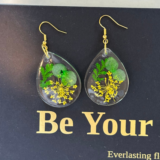 Handmade Resin Dried Flower Earrings - Teardrop Shape